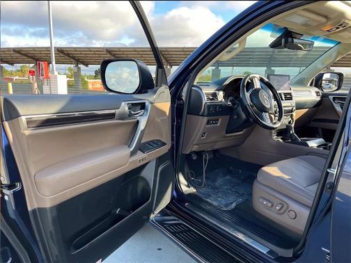 2023 Lexus GX 460 Base