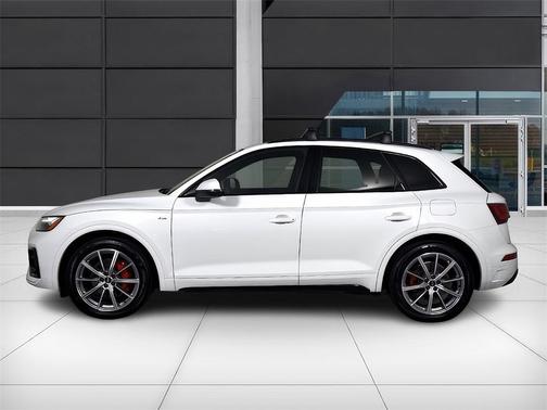 2024 Audi Q5 e 55 S line quattro Premium