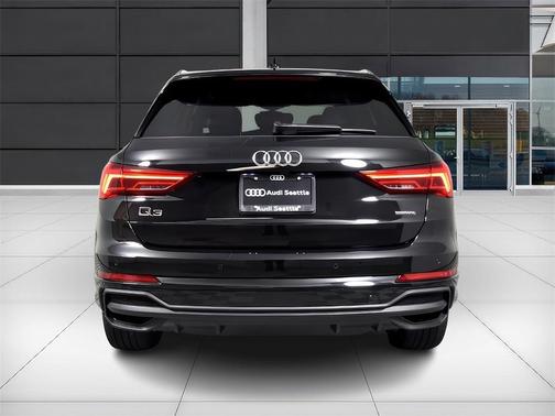 2023 Audi Q3 45 S line Premium
