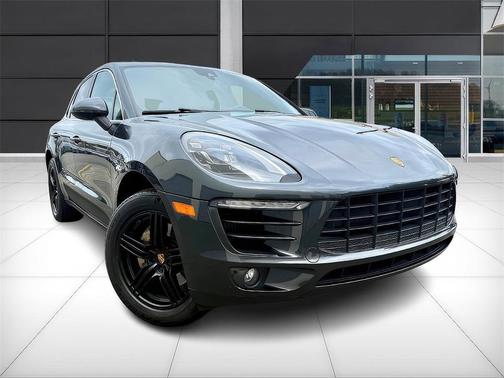 2017 Porsche Macan S