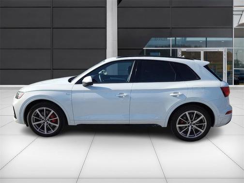 2024 Audi Q5 e 55 S line quattro Premium