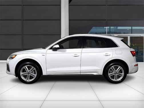 2024 Audi Q5 e 55 S line quattro Premium