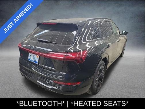 2024 Audi Q8 e-tron Premium