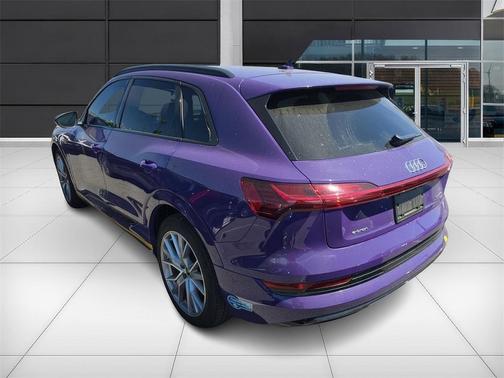 2021 Audi e-tron Prestige