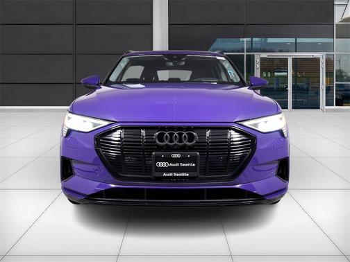 2021 Audi e-tron Prestige