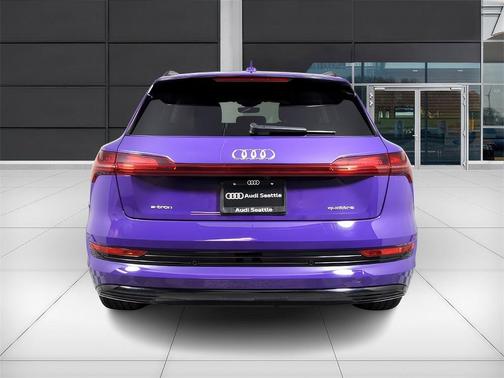 2021 Audi e-tron Prestige