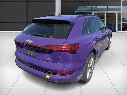 2021 Audi e-tron Prestige