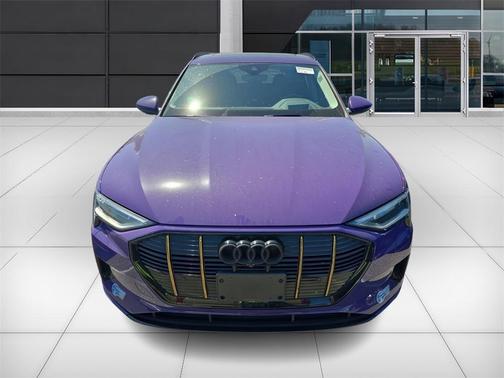 2021 Audi e-tron Prestige