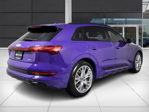 2021 Audi e-tron Prestige