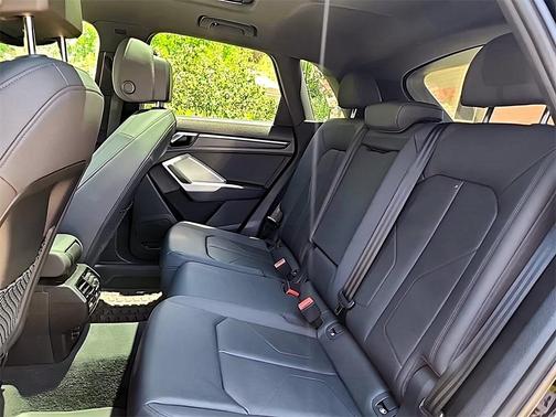 2022 Audi Q3 45 S line Premium