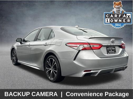 2020 Toyota Camry SE