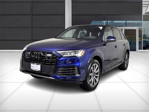 2024 Audi Q7 45 Premium Plus
