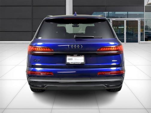 2024 Audi Q7 45 Premium Plus