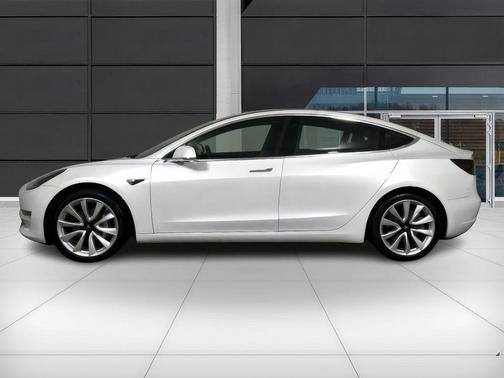 2019 Tesla Model 3 Mid Range
