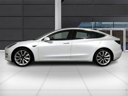 2019 Tesla Model 3 Mid Range