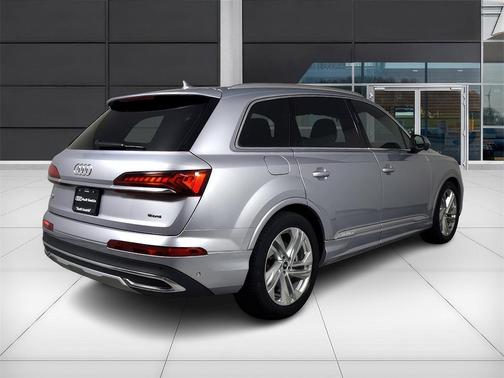2022 Audi Q7 55 Prestige