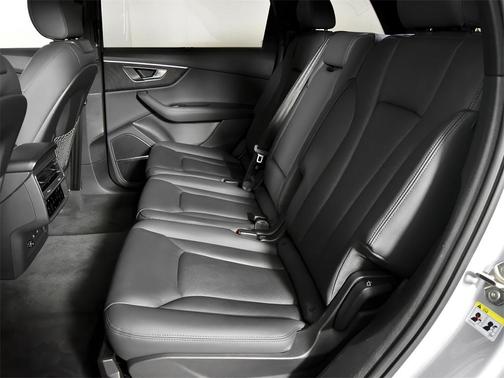 2022 Audi Q7 55 Prestige