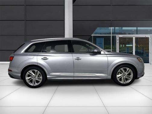 2022 Audi Q7 55 Prestige