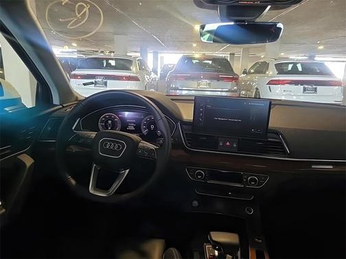 2024 Audi Q5 e 55 S line quattro Premium