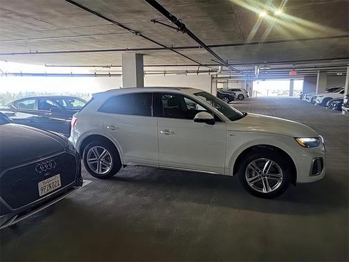 2024 Audi Q5 e 55 S line quattro Premium