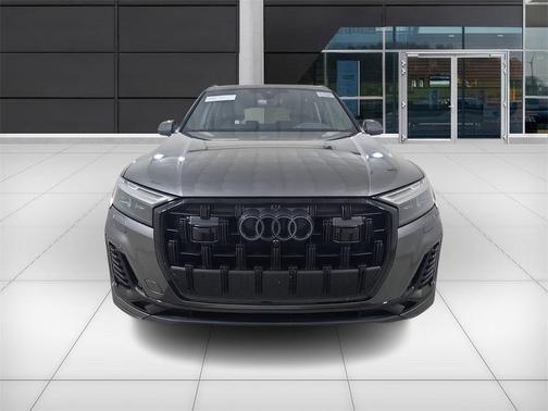 2025 Audi Q7 45 Premium Plus