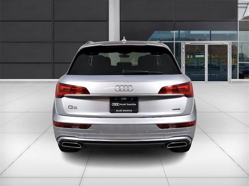 2024 Audi Q5 e 55 S line quattro Premium