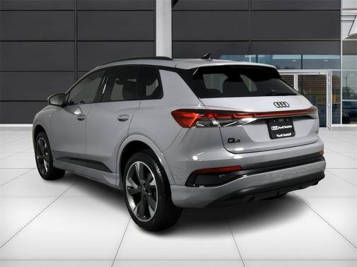 2024 Audi Q4 e-tron 50 Premium