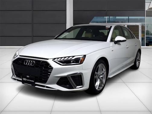 2024 Audi A4 45 S line quattro Premium