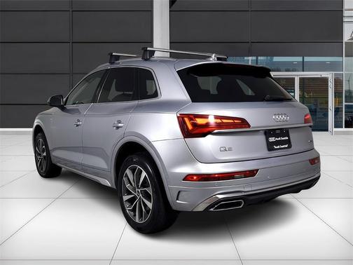 2023 Audi Q5 45 S line quattro Premium