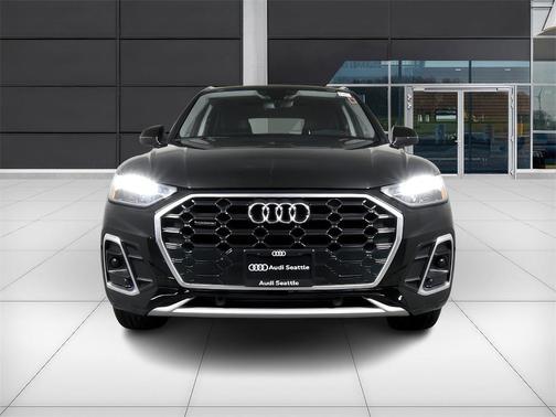 2022 Audi Q5 45 S line quattro Premium