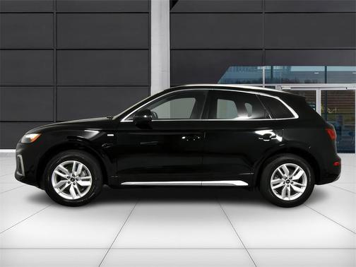 2022 Audi Q5 45 S line quattro Premium