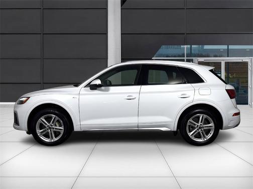 2022 Audi Q5 e 55 S line quattro Premium