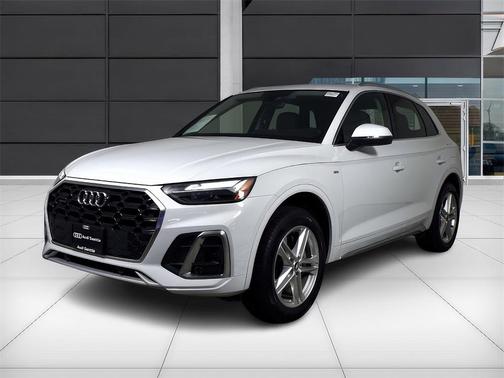 2022 Audi Q5 e 55 S line quattro Premium