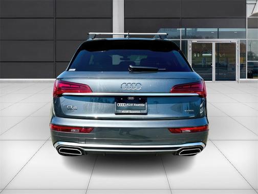 2023 Audi Q5 45 S line quattro Premium