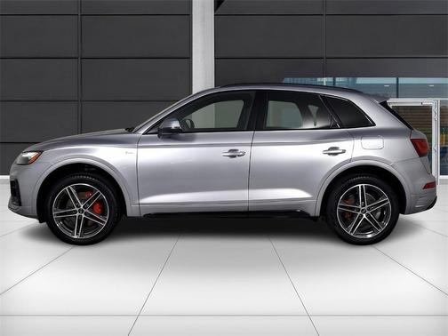 2024 Audi Q5 e 55 S line quattro Premium