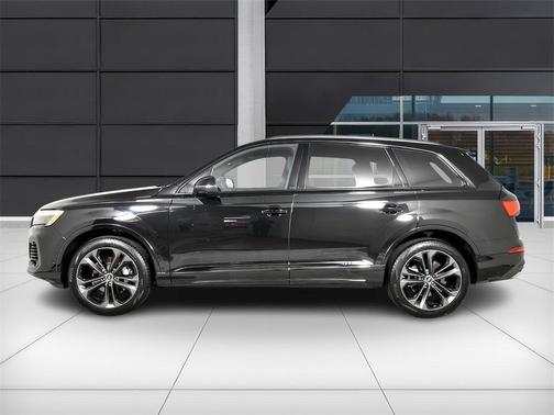 2025 Audi Q7 55 Premium Plus
