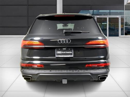 2025 Audi Q7 55 Premium Plus