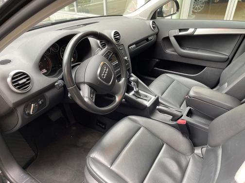 Photo 2 of 5 of 2010 Audi A3 2.0T Premium Plus quattro
