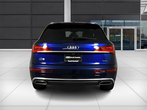 2024 Audi Q5 45 S line quattro Premium