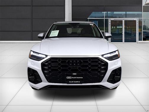 2022 Audi Q5 45 S line Prestige