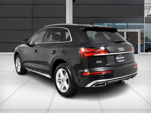 2024 Audi Q5 e 55 S line quattro Premium