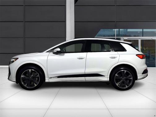 2024 Audi Q4 e-tron 50 Premium