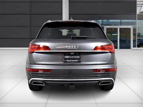 2024 Audi Q5 45 S line quattro Premium