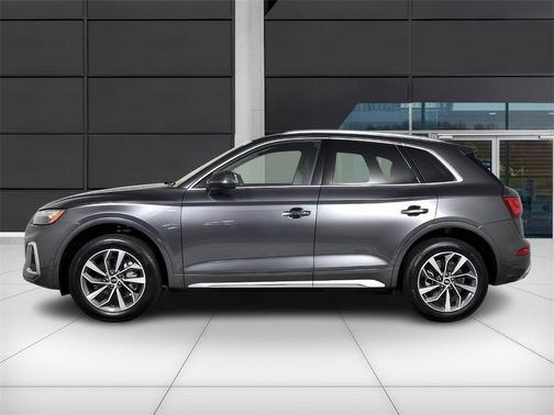 2024 Audi Q5 45 S line quattro Premium