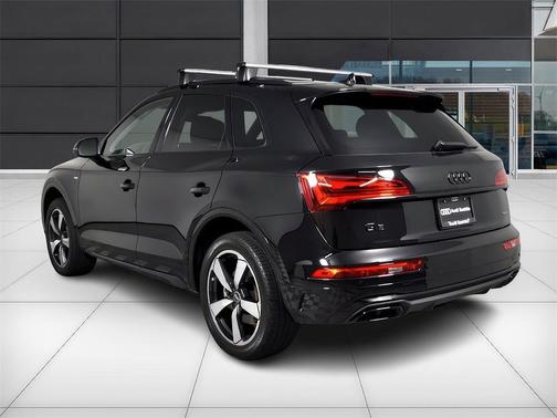 2022 Audi Q5 45 S line quattro Premium