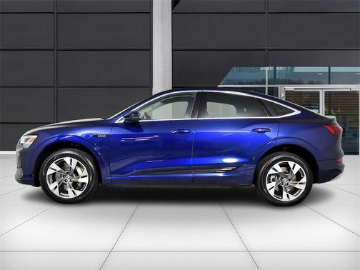 2021 Audi e-tron Prestige