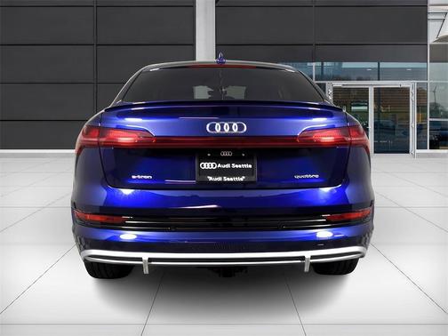 2021 Audi e-tron Prestige