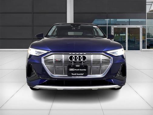 2021 Audi e-tron Prestige
