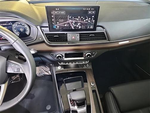2024 Audi Q5 e 55 S line quattro Premium