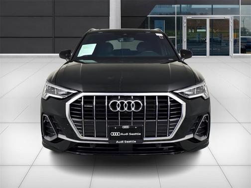 2024 Audi Q3 45 S line Premium